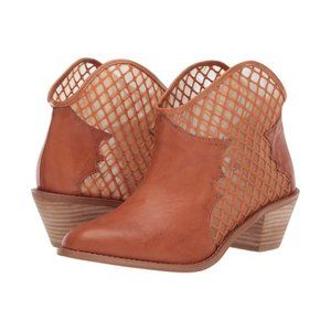 Kelsi Dagger Brooklyn Keenan Bootie In Cowboy